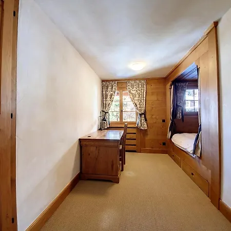 Apartmán Mettaney 210 *